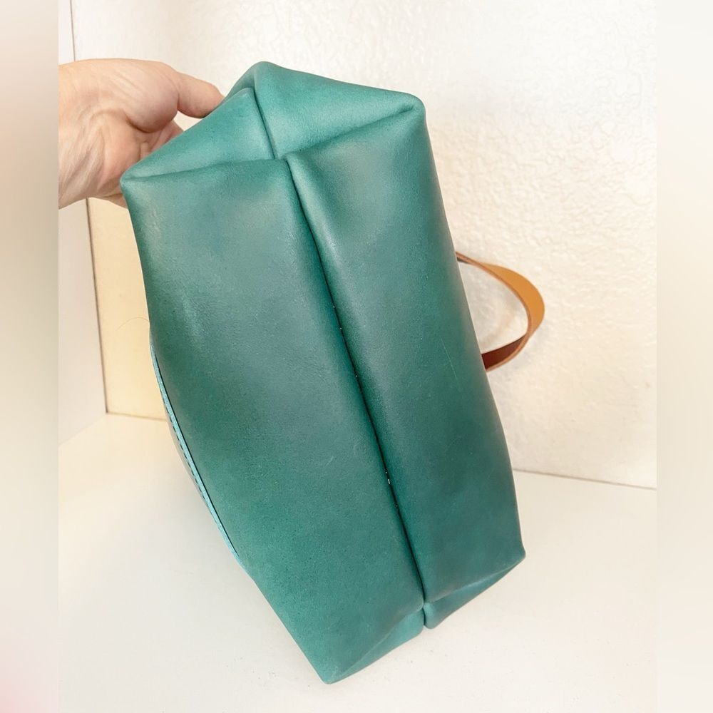 Portland Leather medium tote bag in Caribbean limited edition. - Picture 11 of 15